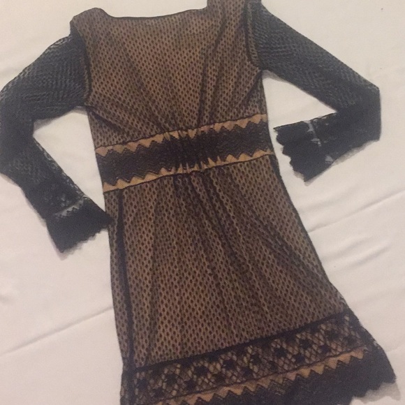 Studio M Long sleeve lace dress - Picture 7 of 8